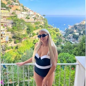 Black and white one piece swimsuit size large
